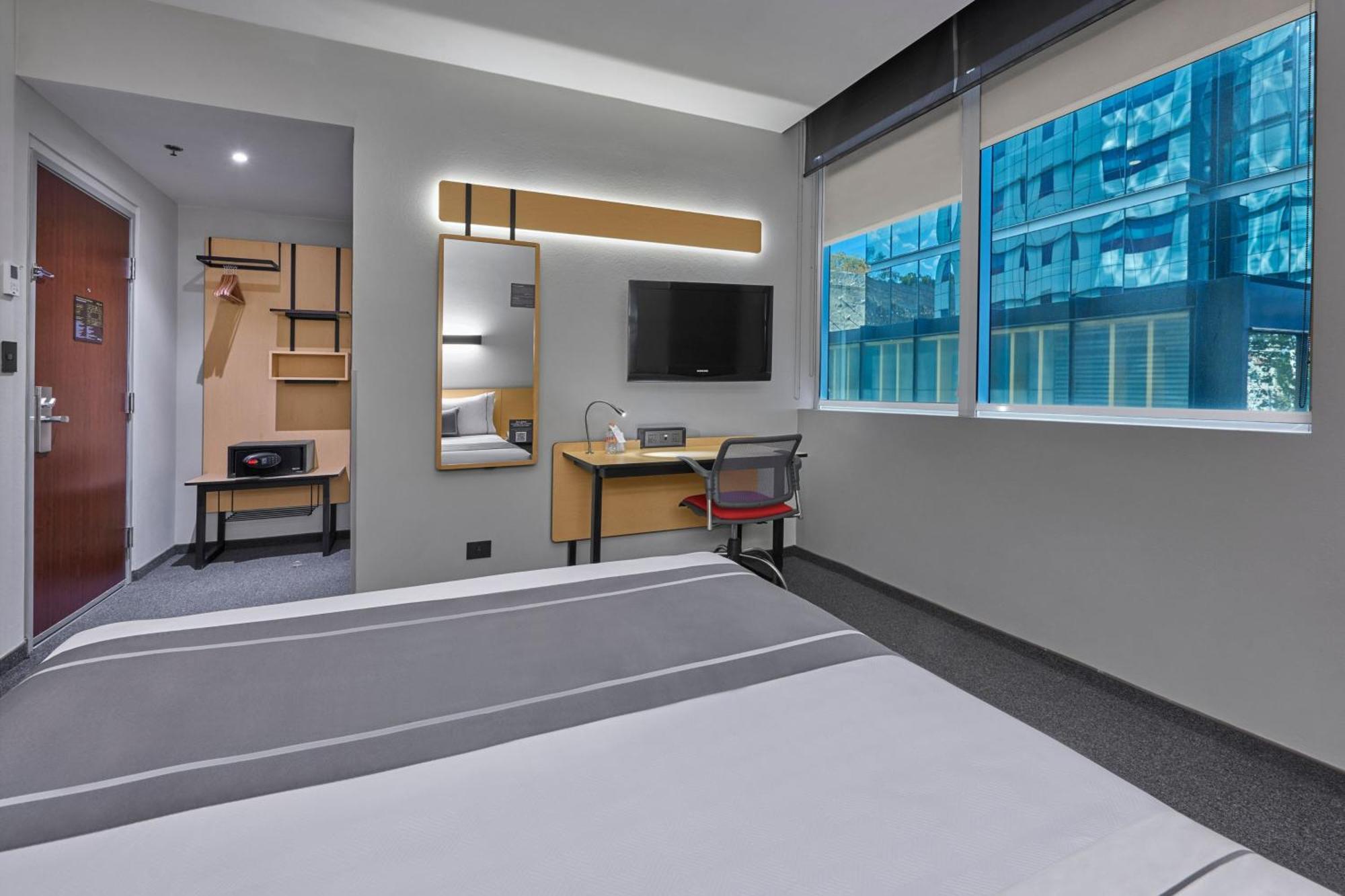 City Express Plus By Marriott Monterrey Nuevo Sur Экстерьер фото